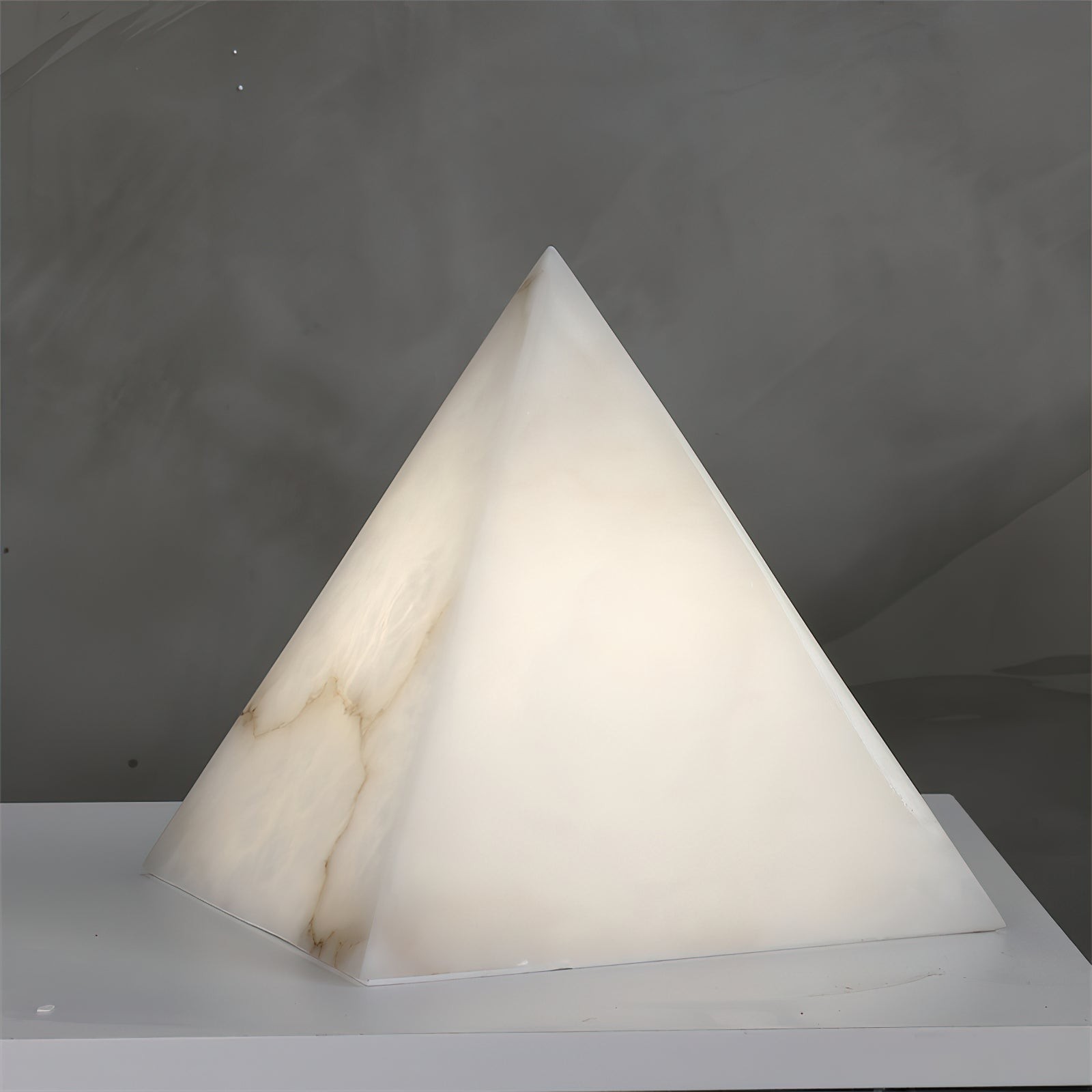 Albasten piramide tafellamp HL2981