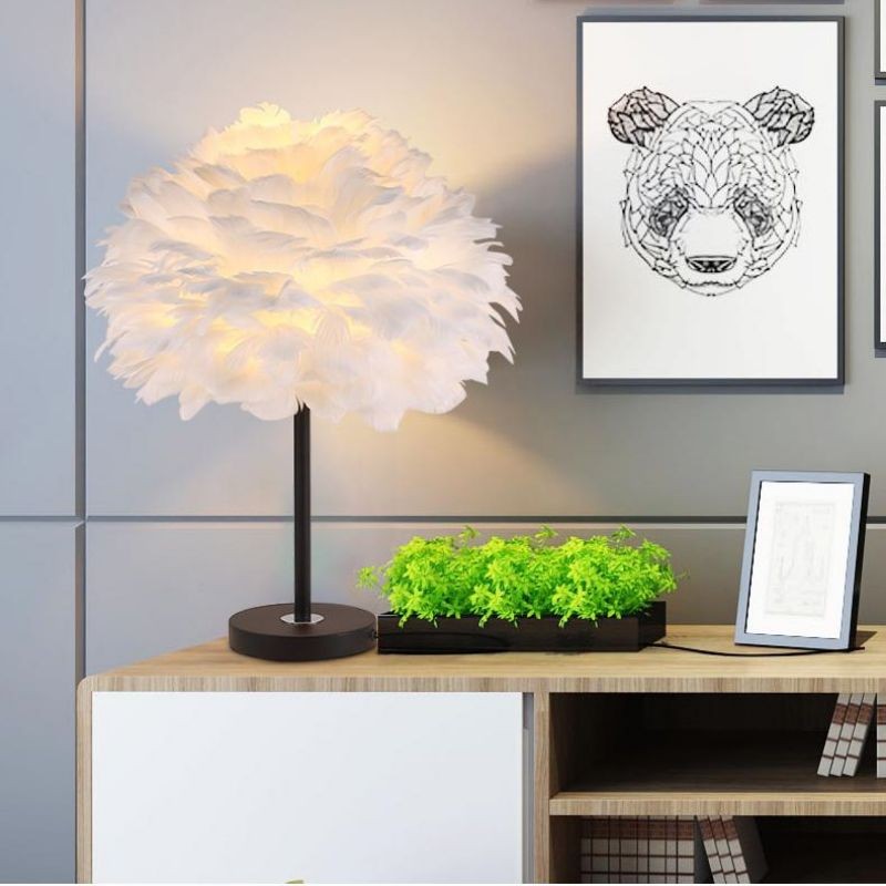 Moderne pluizige Feather tafellamp voor slaapkamer HL09