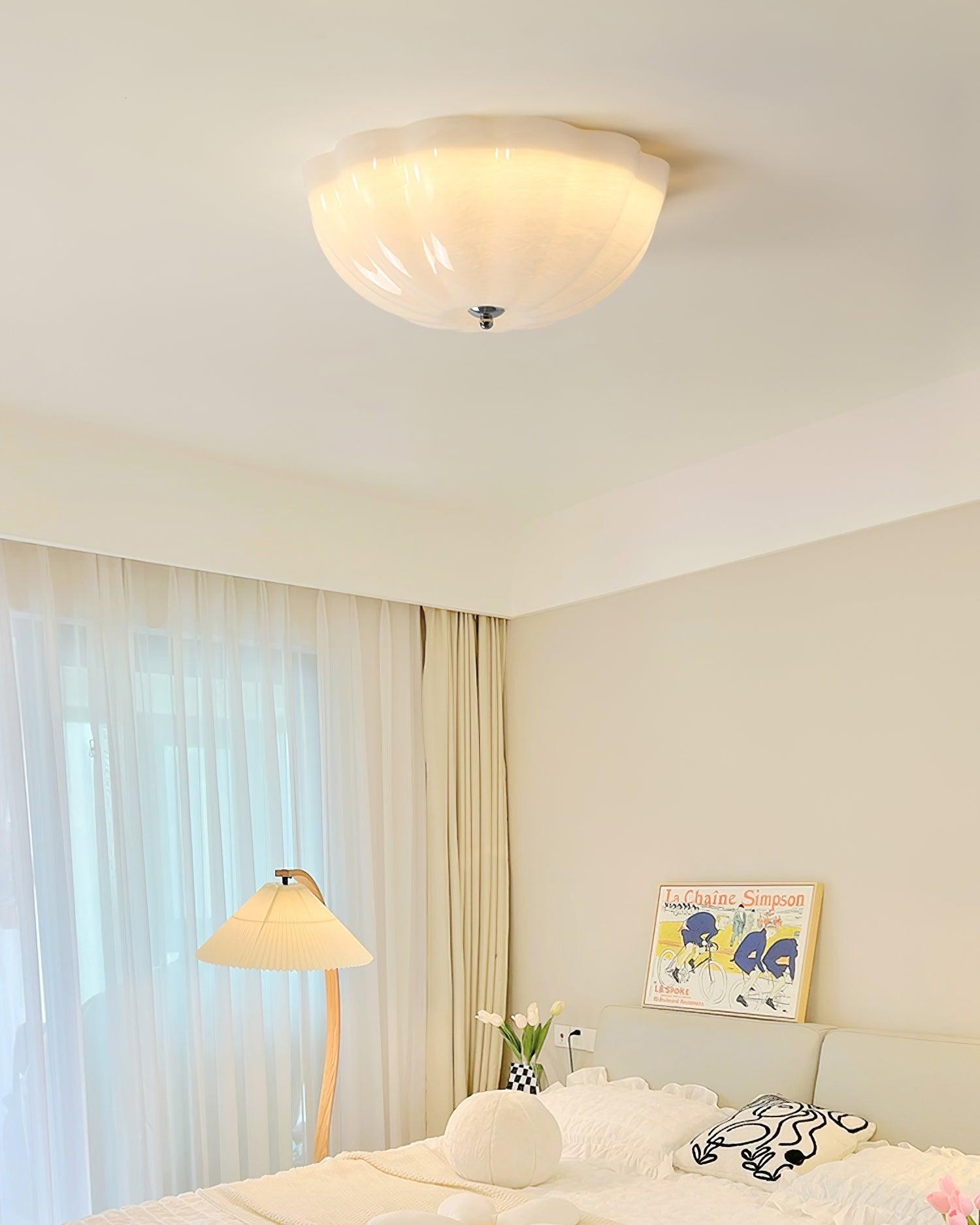 Geleivormige glazen plafondlamp HL556