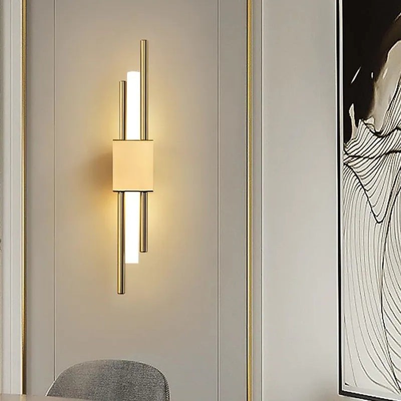 LuminArt - Stijlvolle zwart/gouden LED-wandlamp HL3319