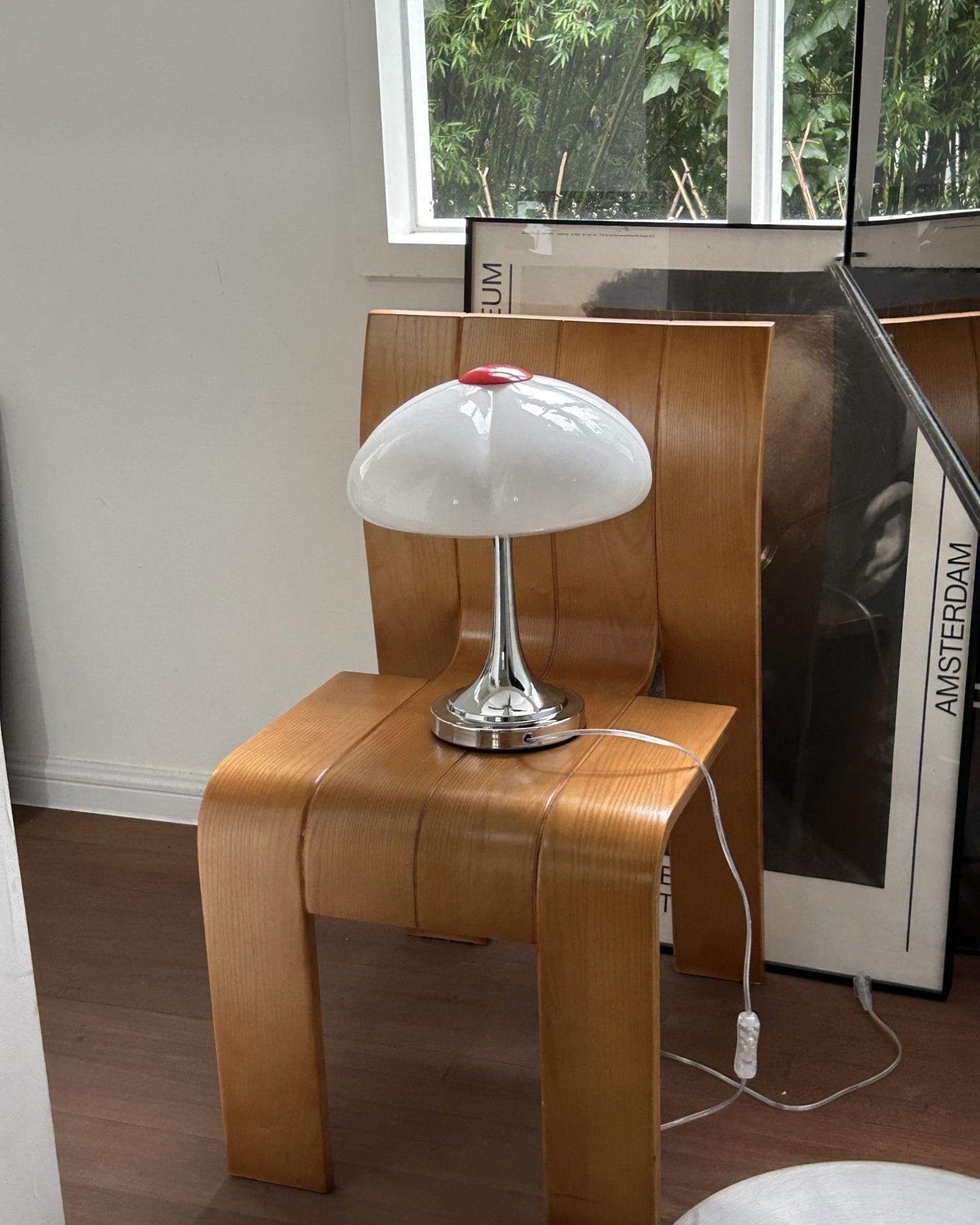 Crèmekleurige glazen paddestoel tafellamp HL883