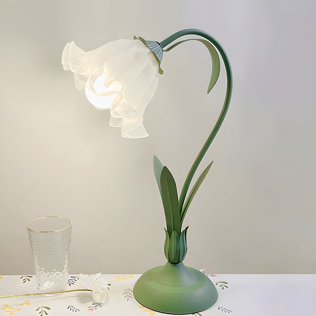 Nordic Lily Flower Tafellamp HL83
