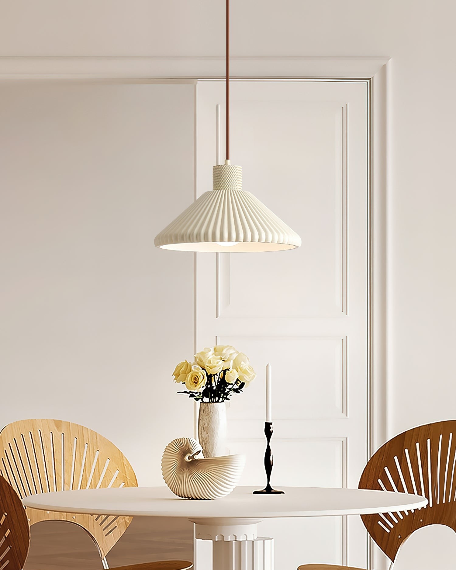 Crèmekleurige kegelvormige gestreepte hanglamp HL723