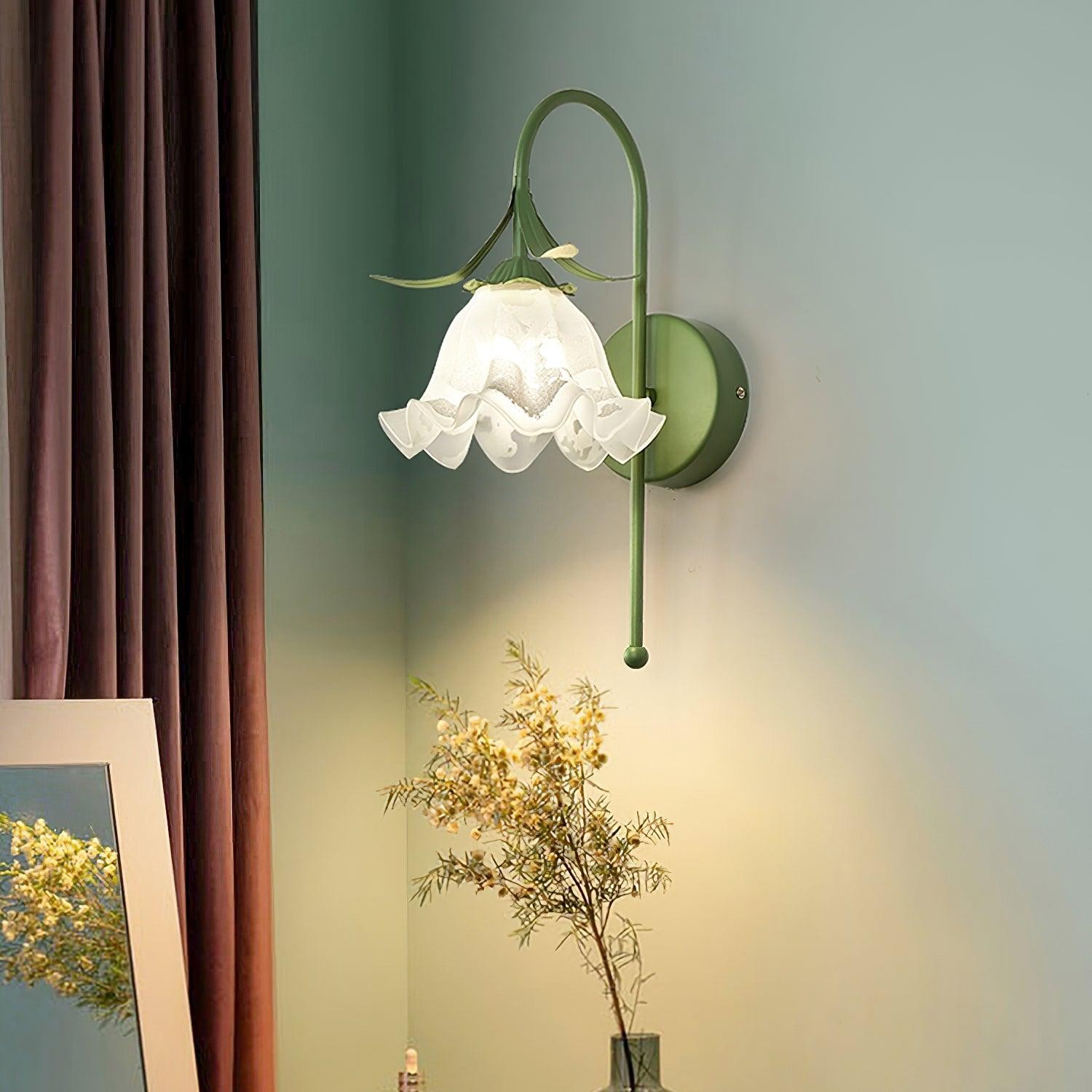 Franse crèmekleurige bloemenwandlamp HL582