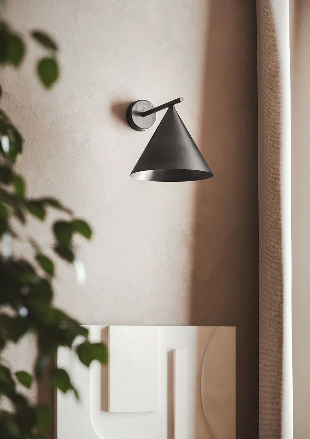 Kegelvormige wandlamp HL3307