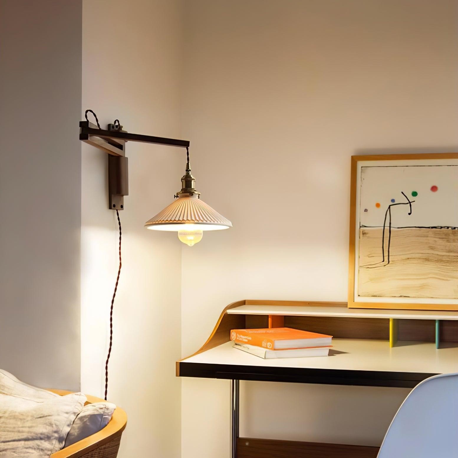 Walnoot Taps Toelopende Geribbelde Keramische Zwenkarm Wandlamp HL1077