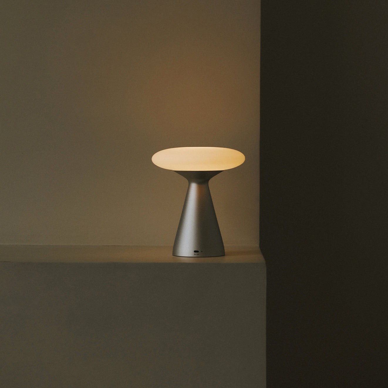 Eenvoudige stijl Touch Dimmende tafellamp HL566