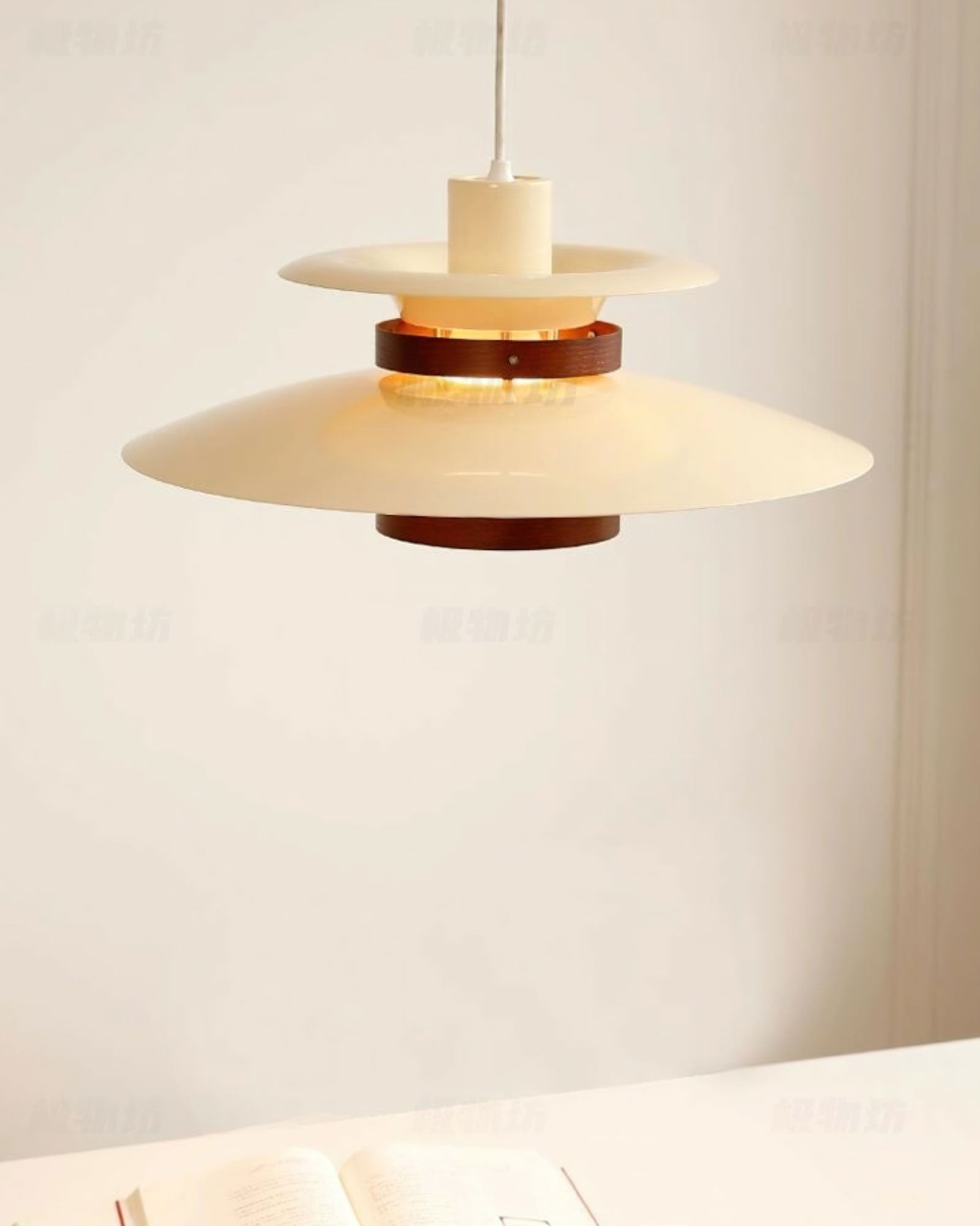 Luxe en stijlvolle gelaagde hanglamp HL691