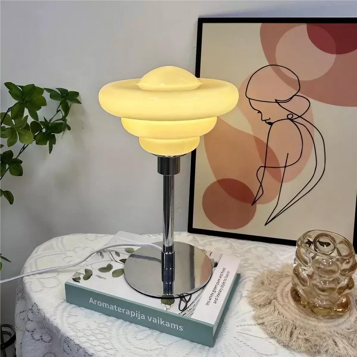 Eiertaart Ripple Glazen Bauhaus Tafellamp HL189