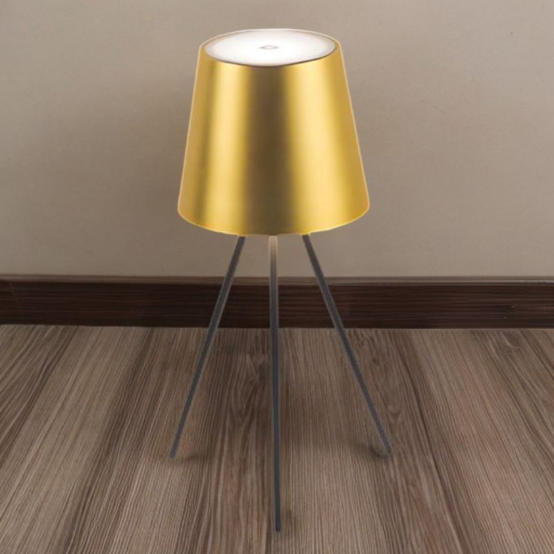Touch dimmer metalen tripod tafellamp HL178
