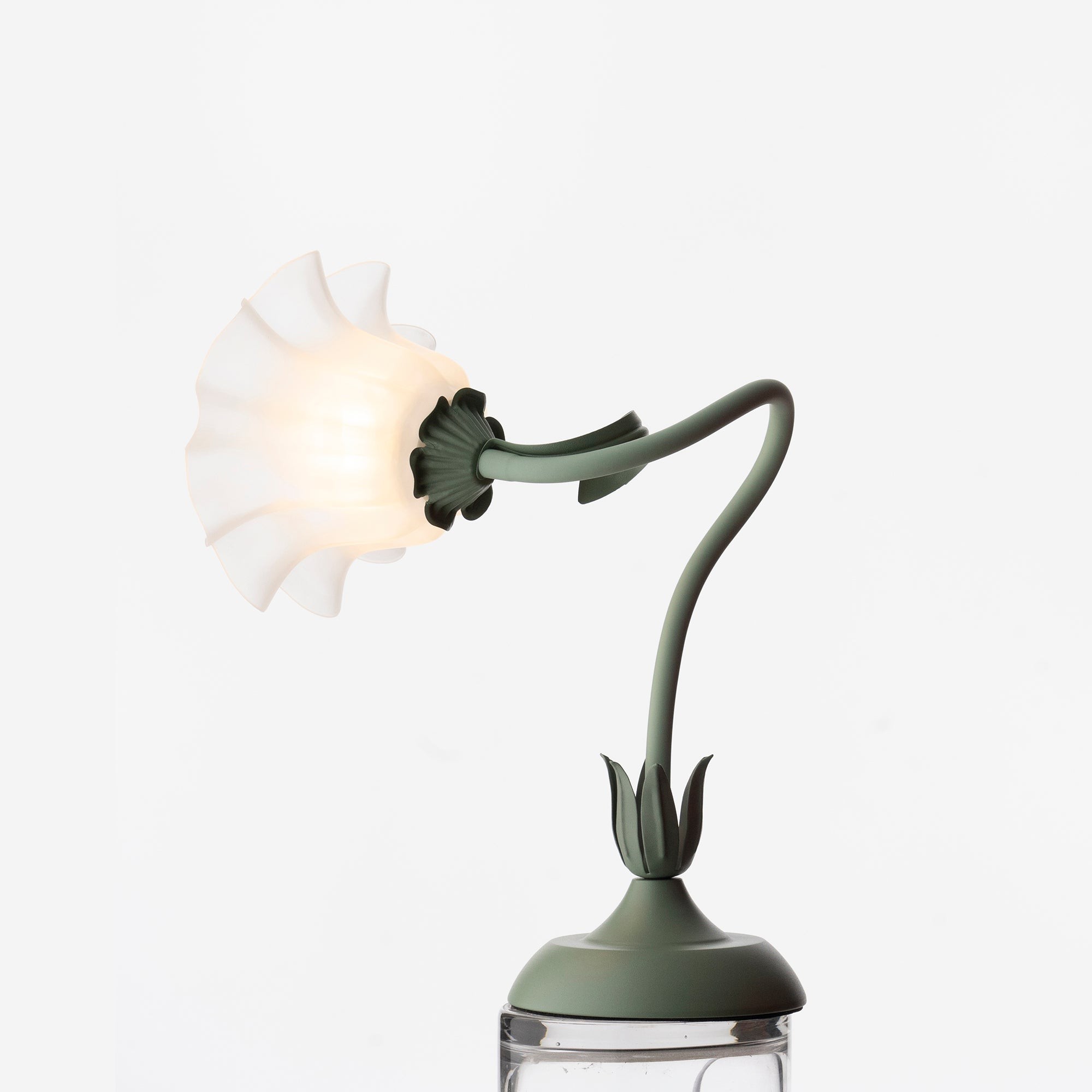 Nordic Lily Flower Tafellamp HL83