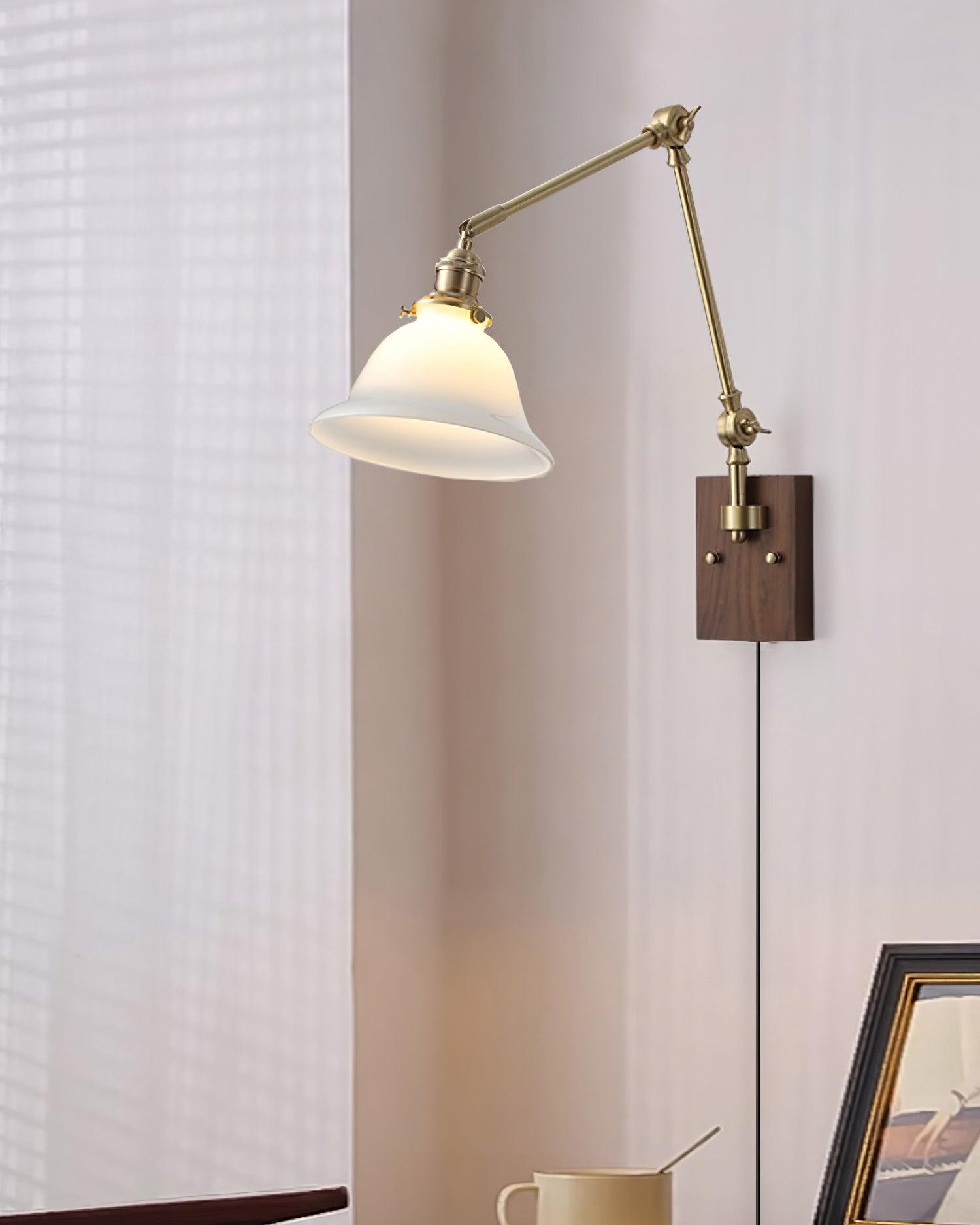 Banker Swing Arm Plug In Wandlamp HL369