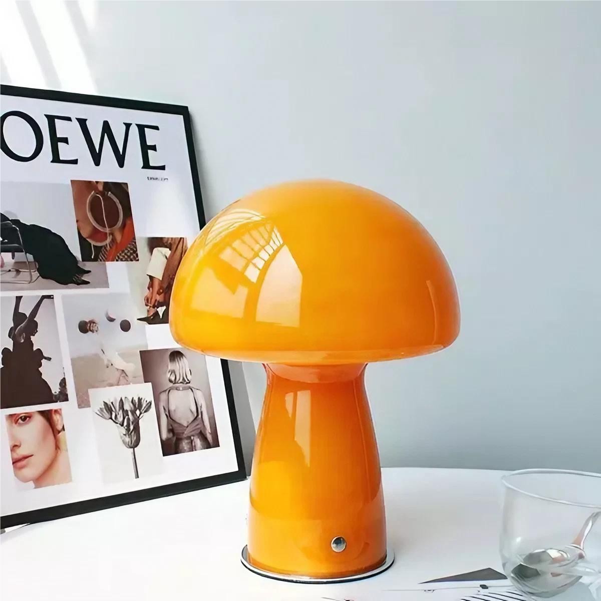 Deense Bauhaus glazen paddestoel tafellamp HL187
