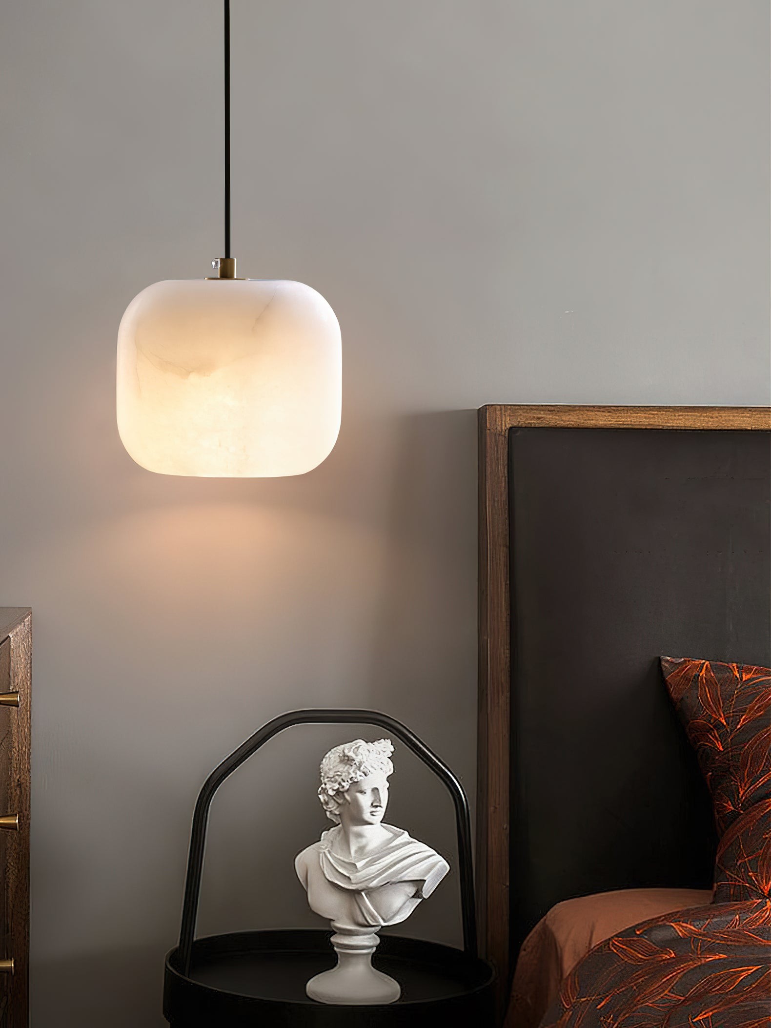 Alabaster hanglamp voor naast het bed HL2976