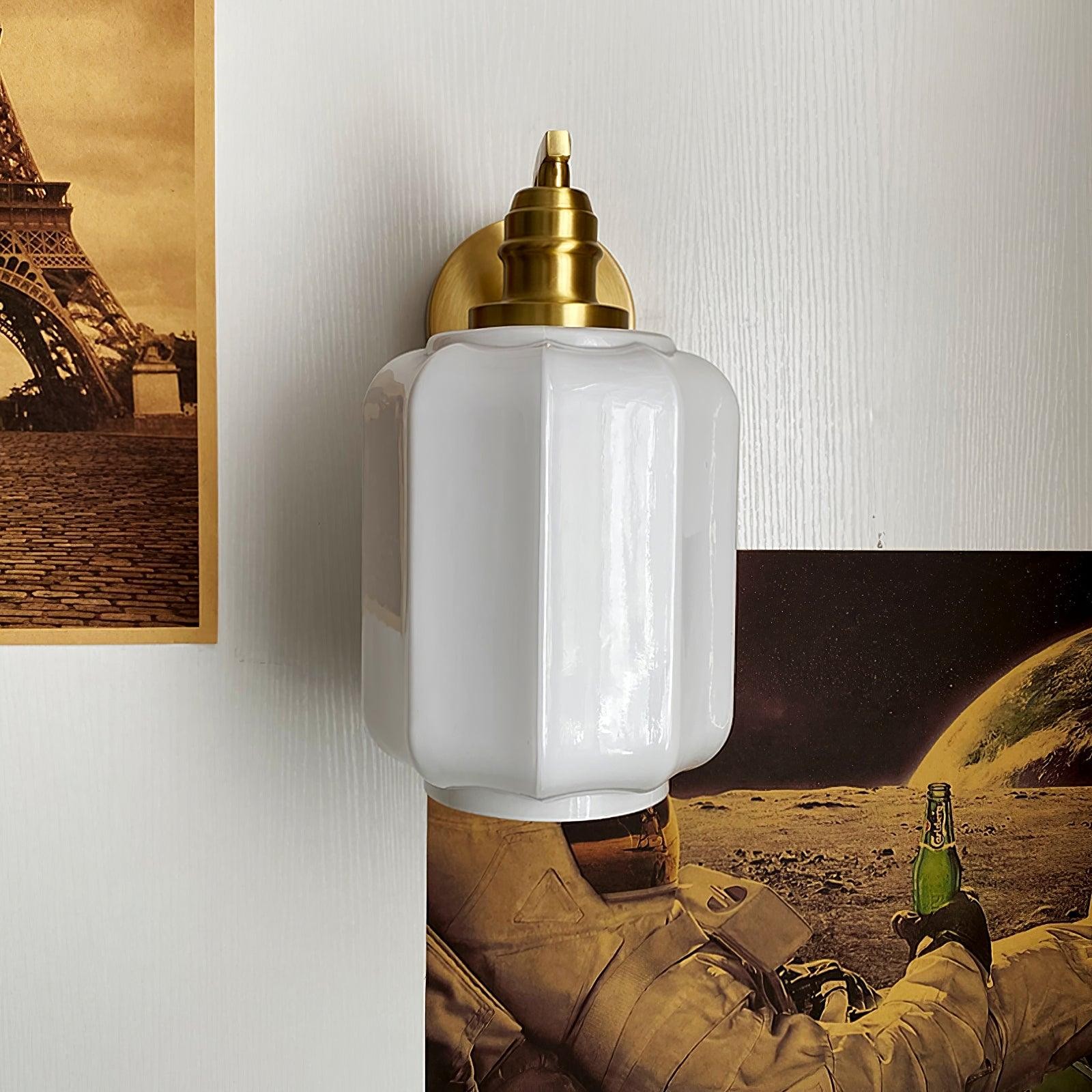 Retro wandlamp van messing en glas HL546