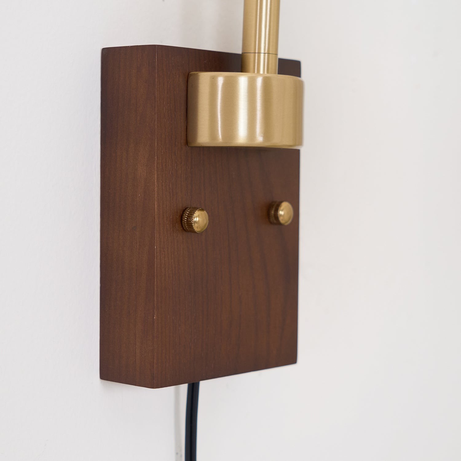 Banker Swing Arm Plug In Wandlamp HL369