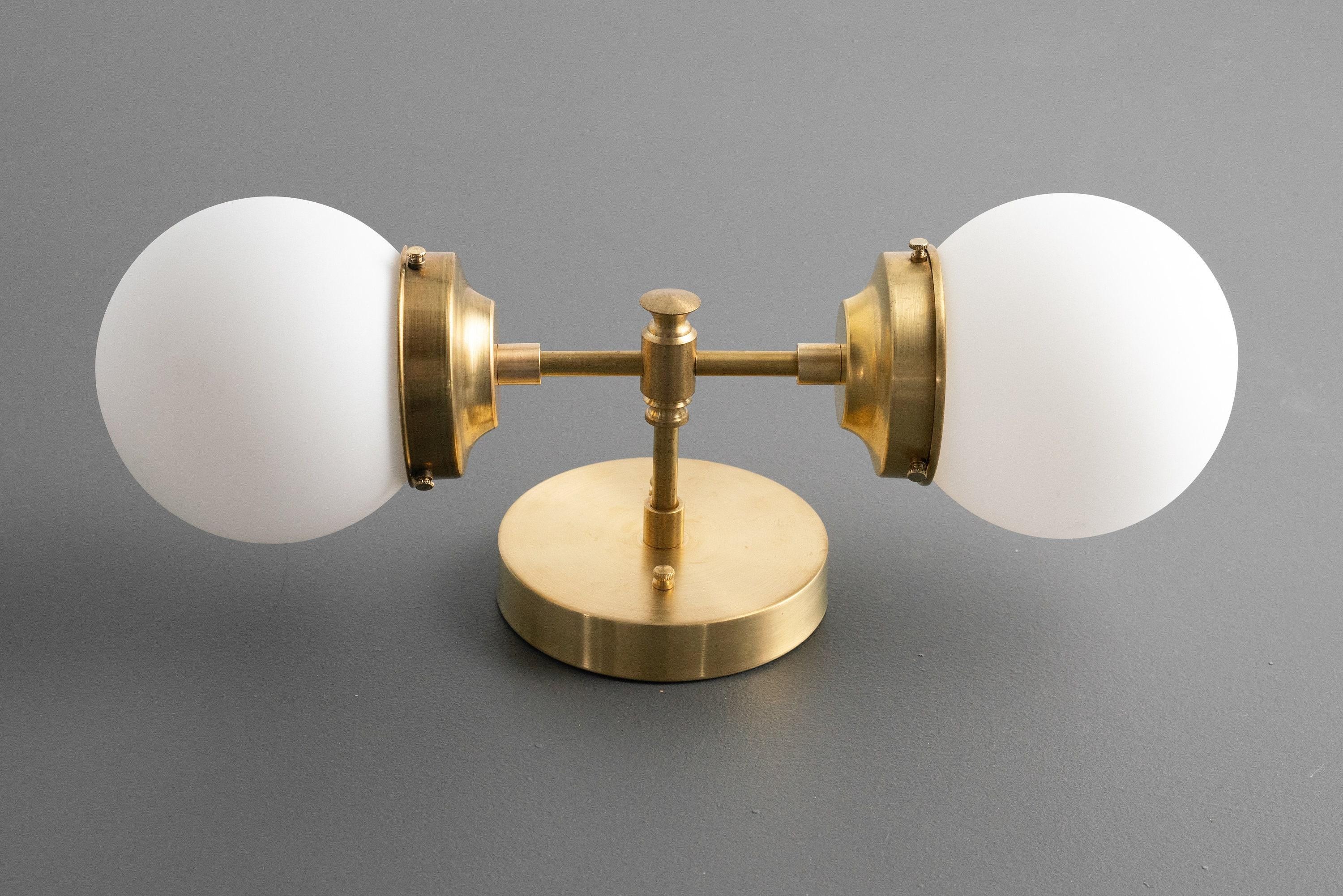 Lumio Globe moderne geometrische wandlamp - badkamermeubelverlichting met twee lampen HL1708