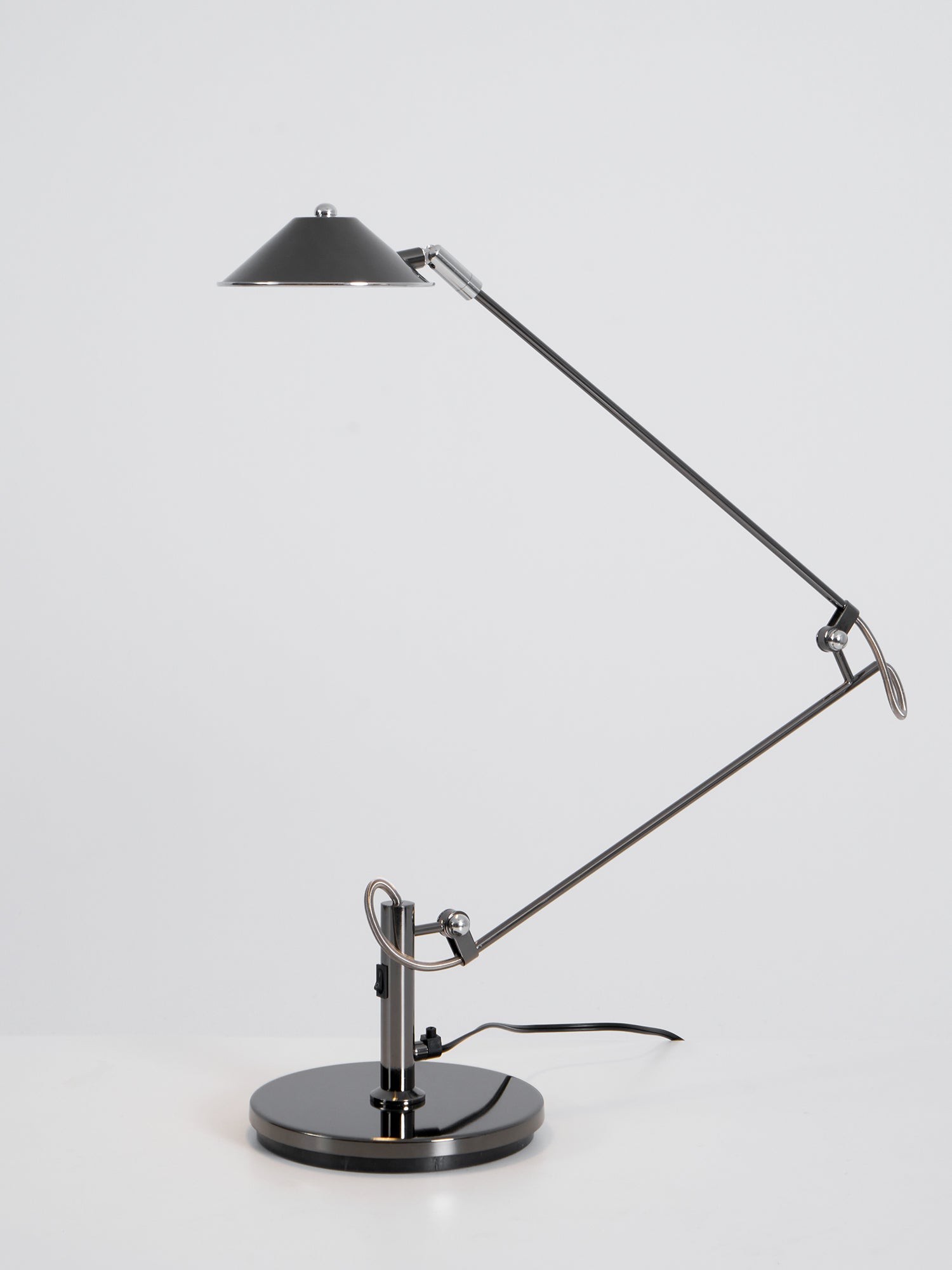 Verstelbare zwarte bureaulamp HL2925