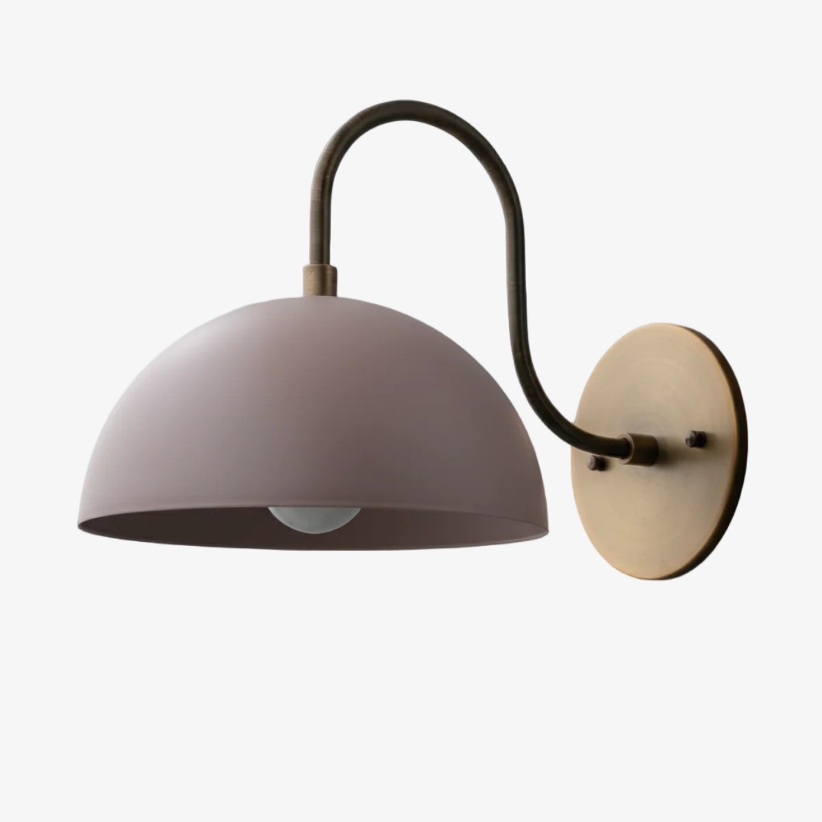 Curva Metalen Industriële Wandlamp - Gebogen Messing Arm - Gehamerde Koepellamp HL1770
