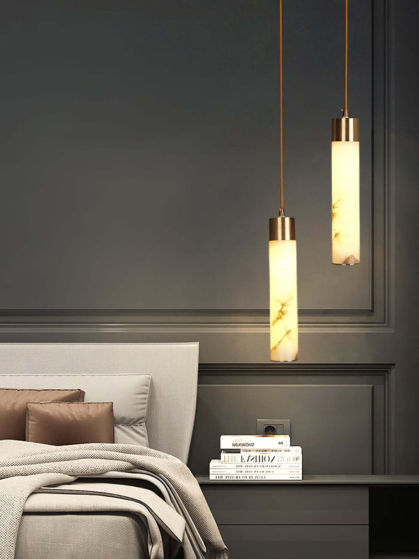 Hanglamp van natuurlijk getextureerd marmer en messing HL1060