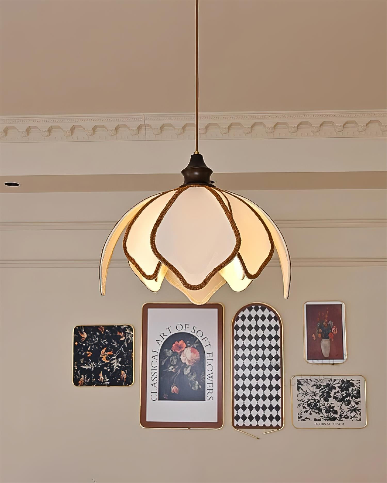 Vintage crèmekleurige bloemblaadjes hanglamp HL633