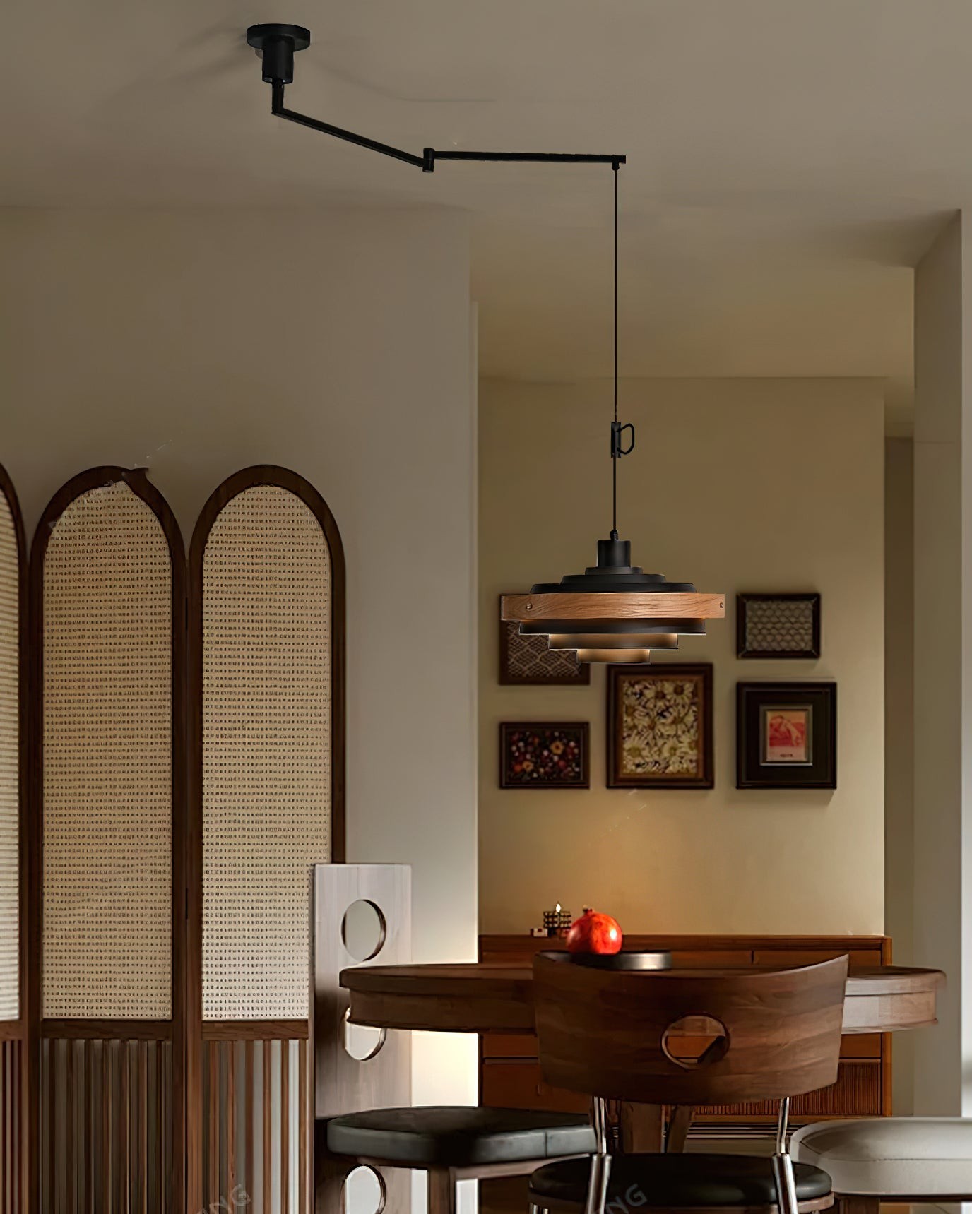 Vintage houten hanglamp met zwenkarm HL1086