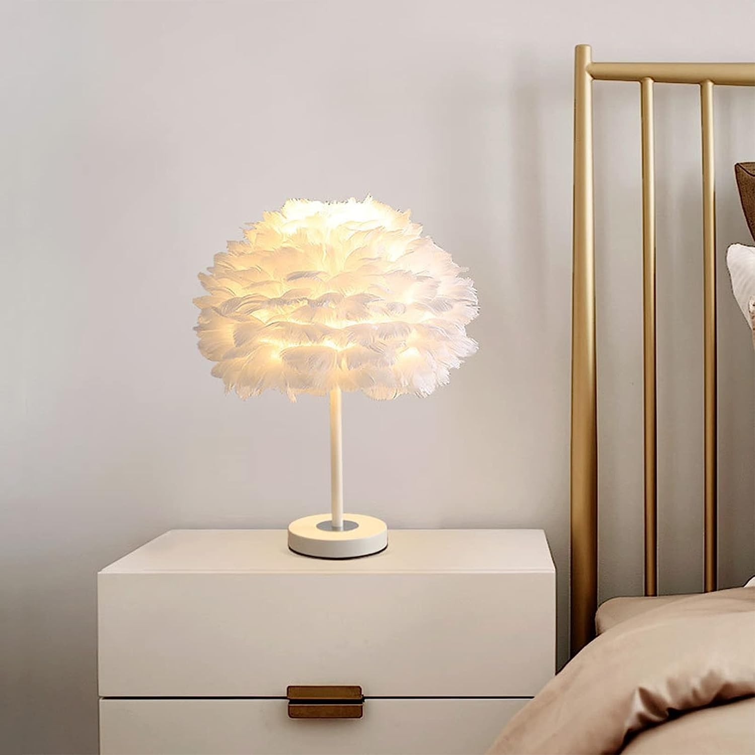 Moderne pluizige Feather tafellamp voor slaapkamer HL09