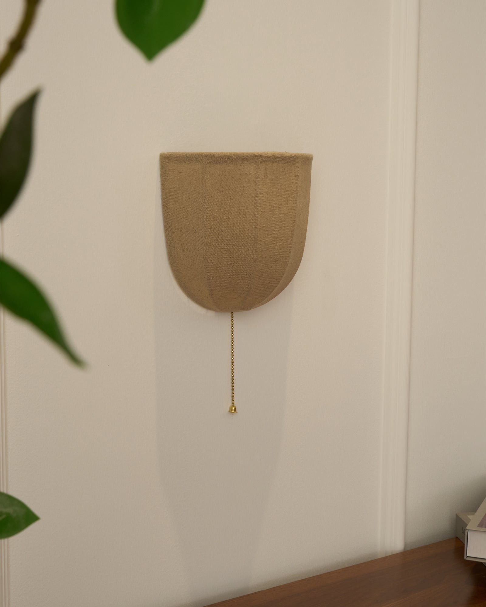 Fablune linnen wandlamp - moderne wandlamp met stoffen kap en textuur voor de woonkamer HL1134