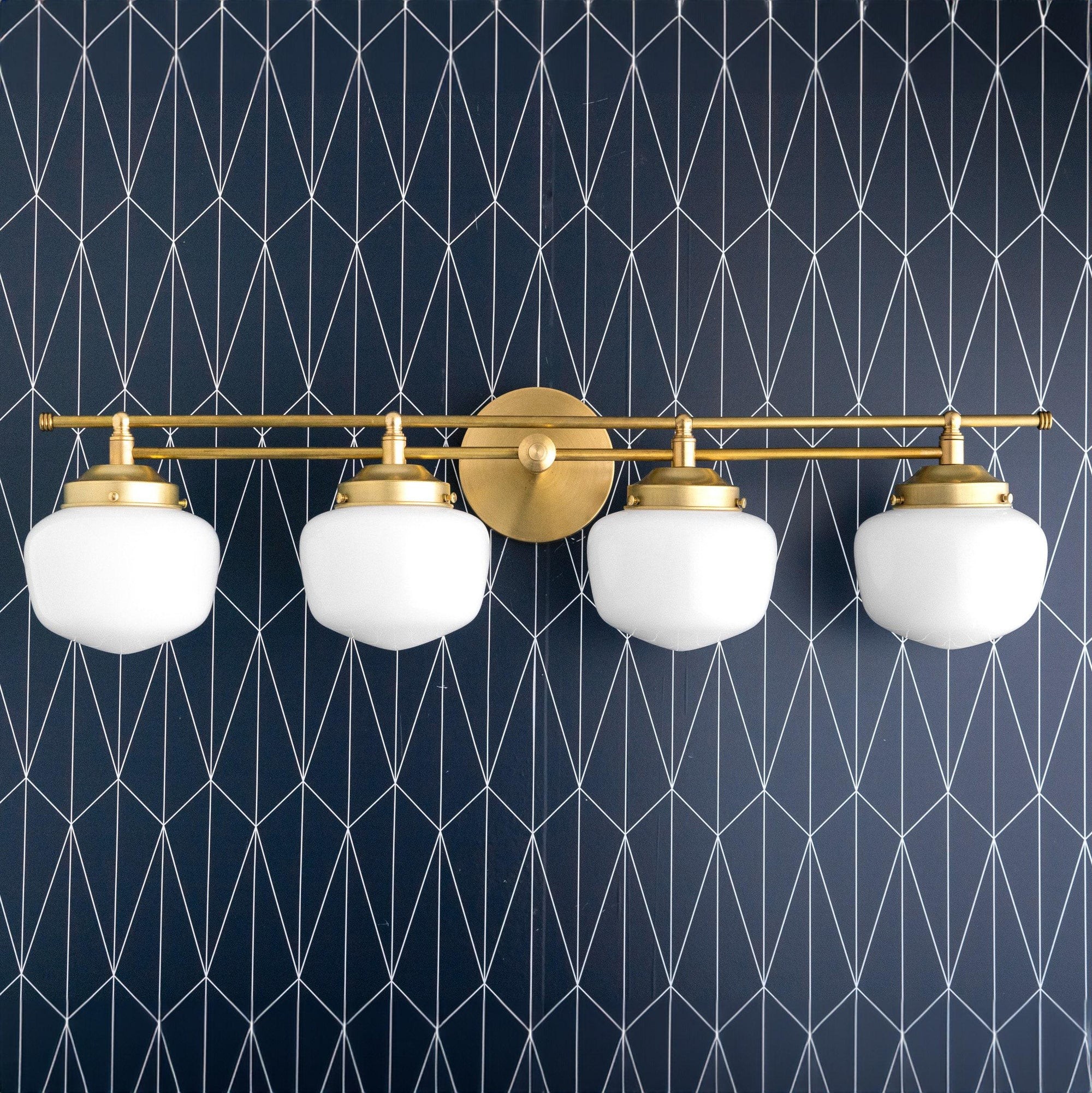 Opalume glazen Art Deco badkamerlamp - wandlamp met witte glazen kappen HL1668