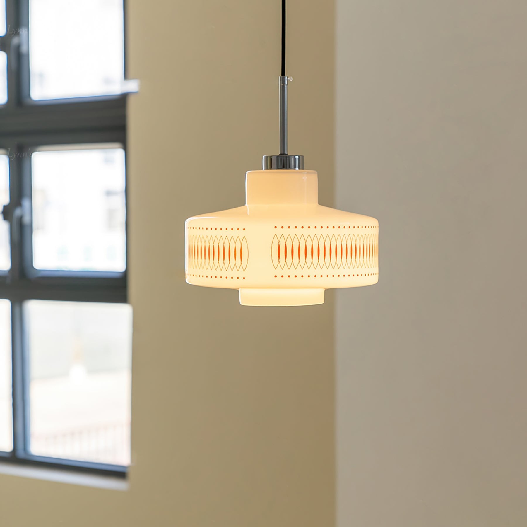 Moderne glazen hanglamp in de vorm van een kalebas HL354
