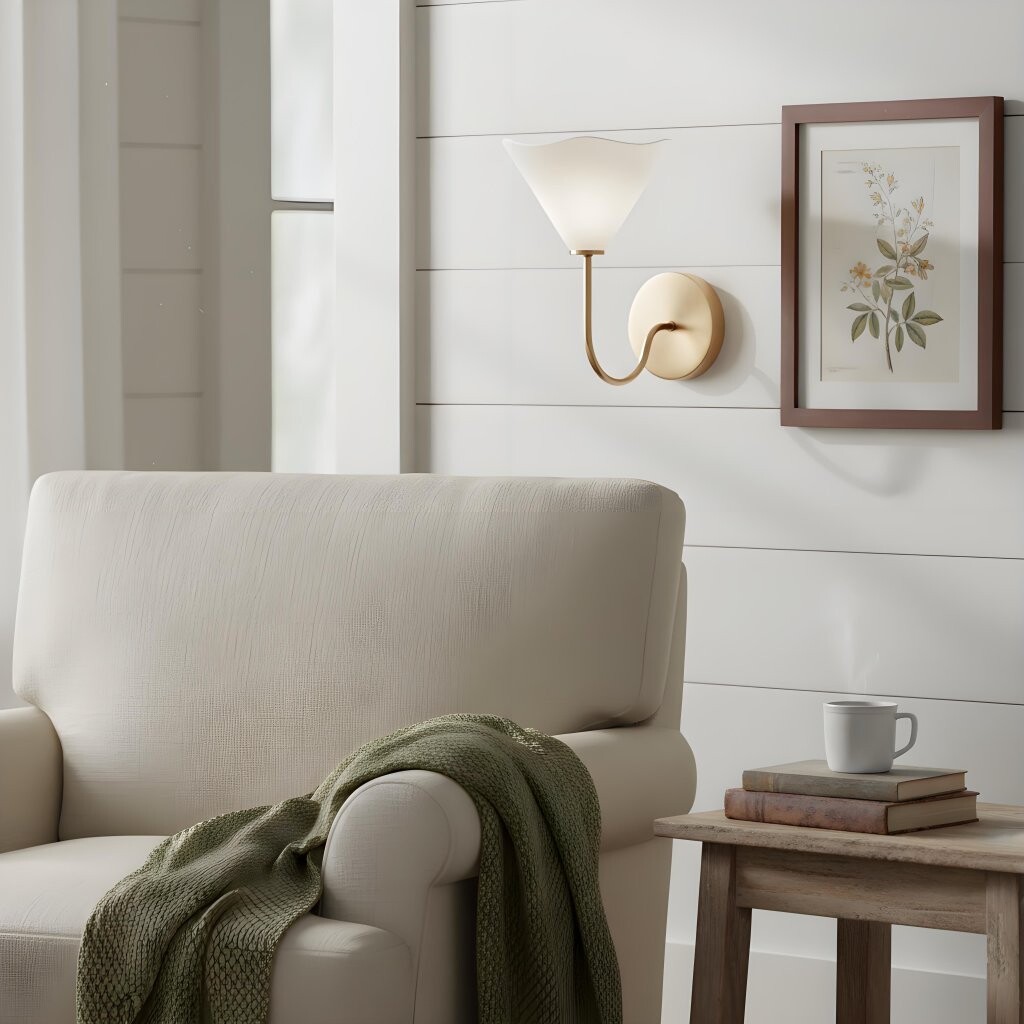 Kysara messing linnen wandlamp - Sculpturaal ontwerp met gebogen vormen, geschikt voor woonkamers, slaapkamers en badkamers