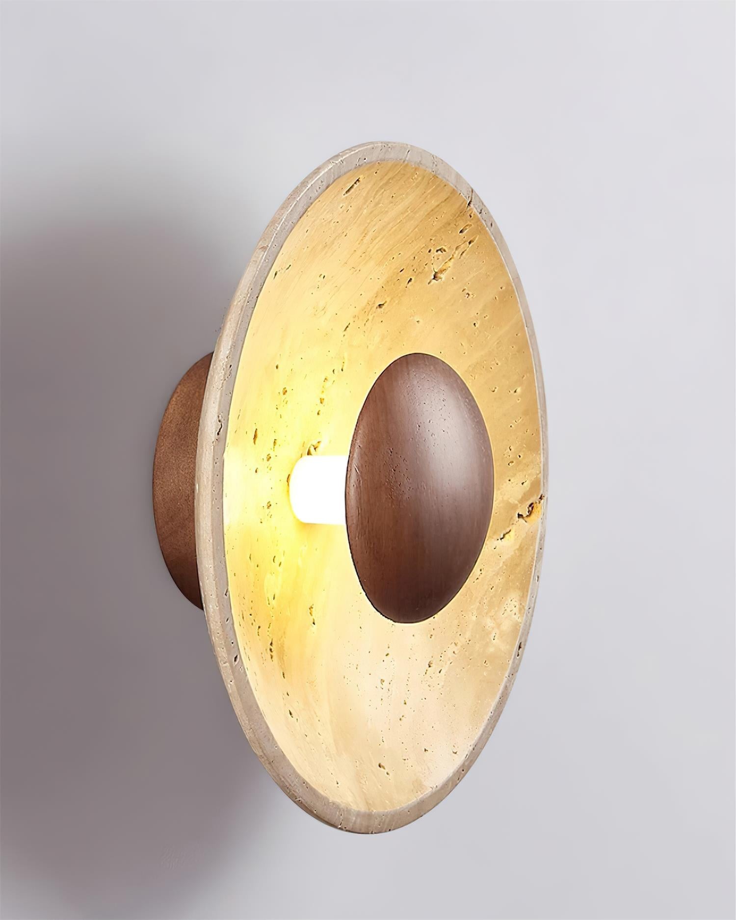 Crèmekleurige houten bolvormige wandlamp HL562