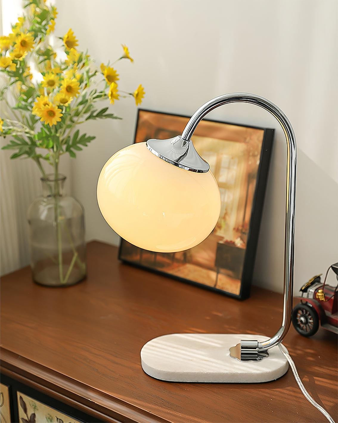Scandinavische crèmekleurige bal tafellamp voor woonkamer HL597