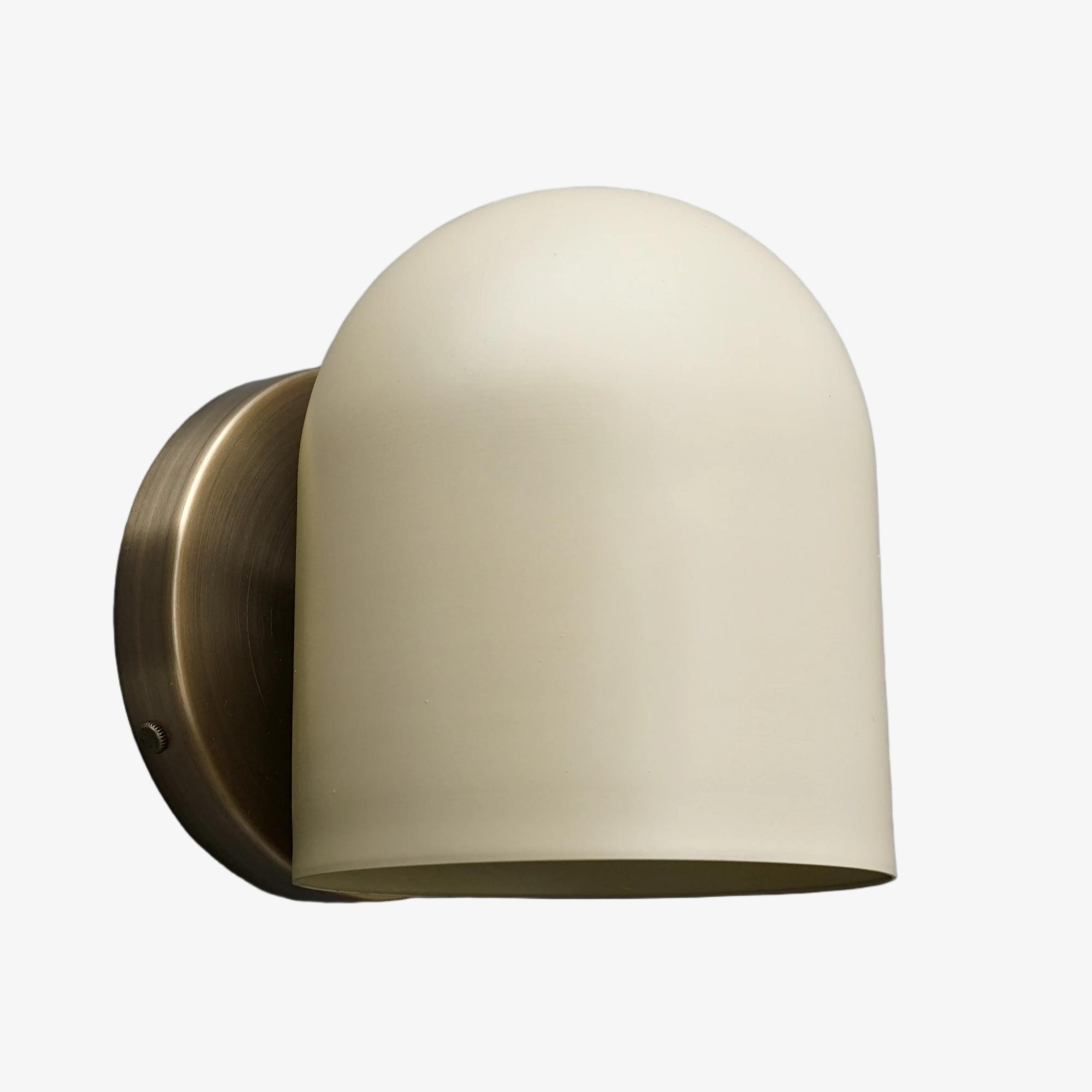 Metio Dome Classic Wandlamp - Stijlvolle Verlichtingsarmatuur voor Slaapkamer of Gang HL1769