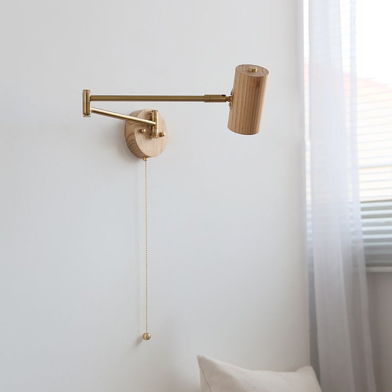 Verstelbare wandlamp met cilindervormige zwenkarm van hout en ijzer HL1085