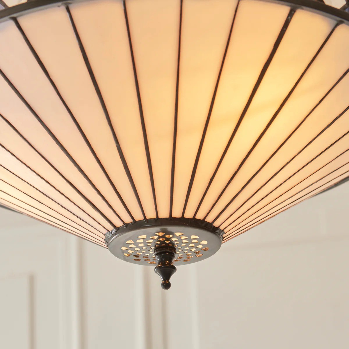 TF Fargo Verstelbare Hanglamp met Glas-in-lood-geïnspireerde omgekeerde kap voor kookeiland en eettafel HL2177