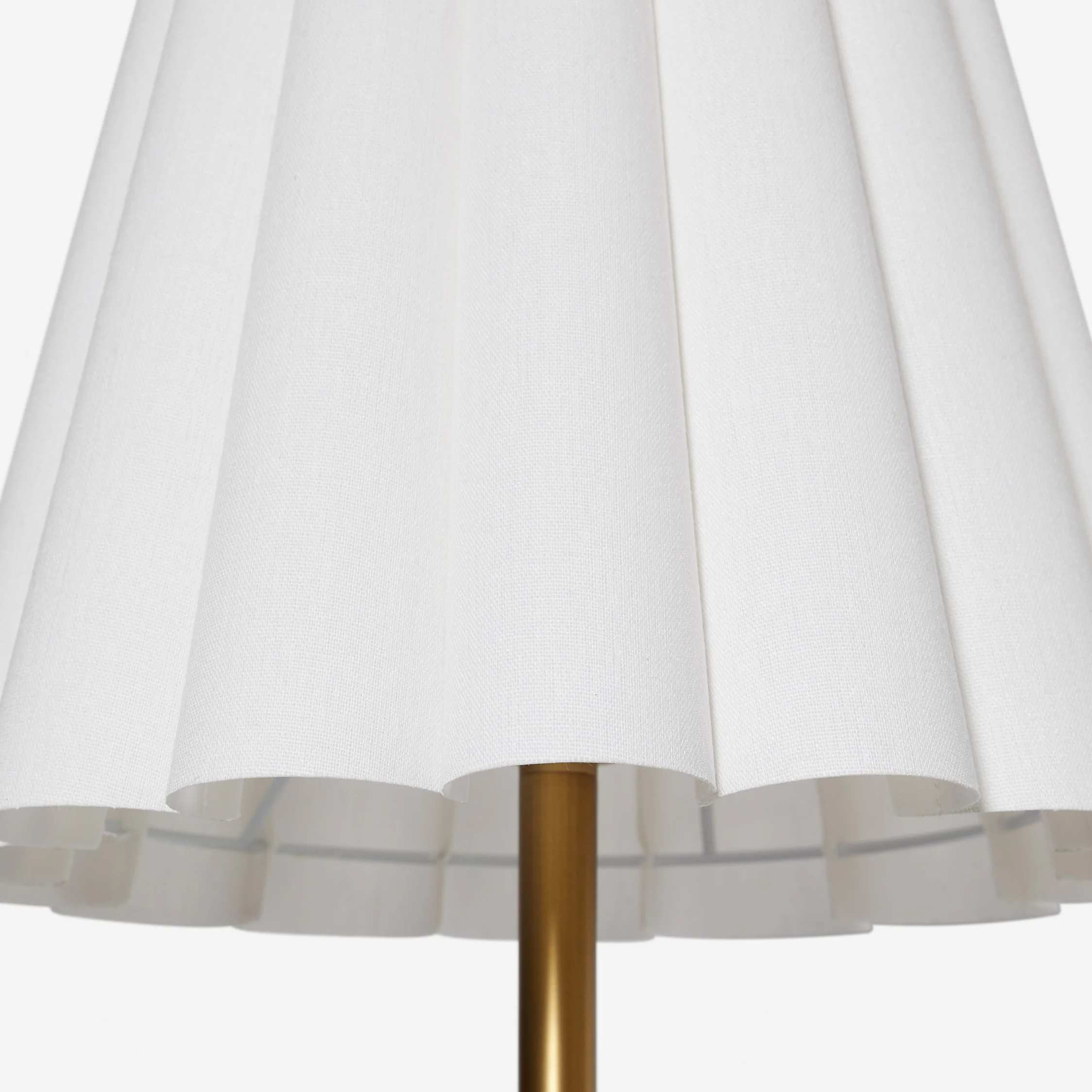 Ruffmeto Transitional Slim Tafellamp - Sculpturale kap voor de woonkamer of slaapkamer HL1851