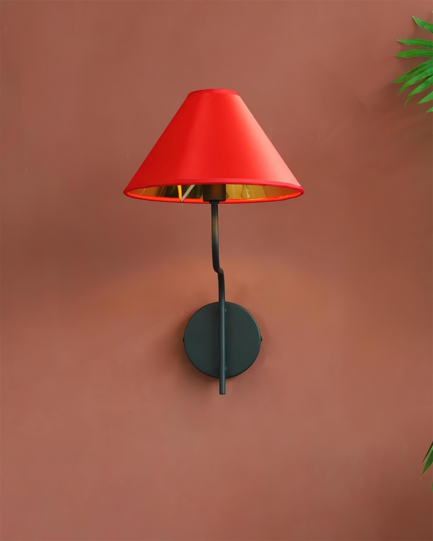 Scharlakenrode wandlamp HL2772