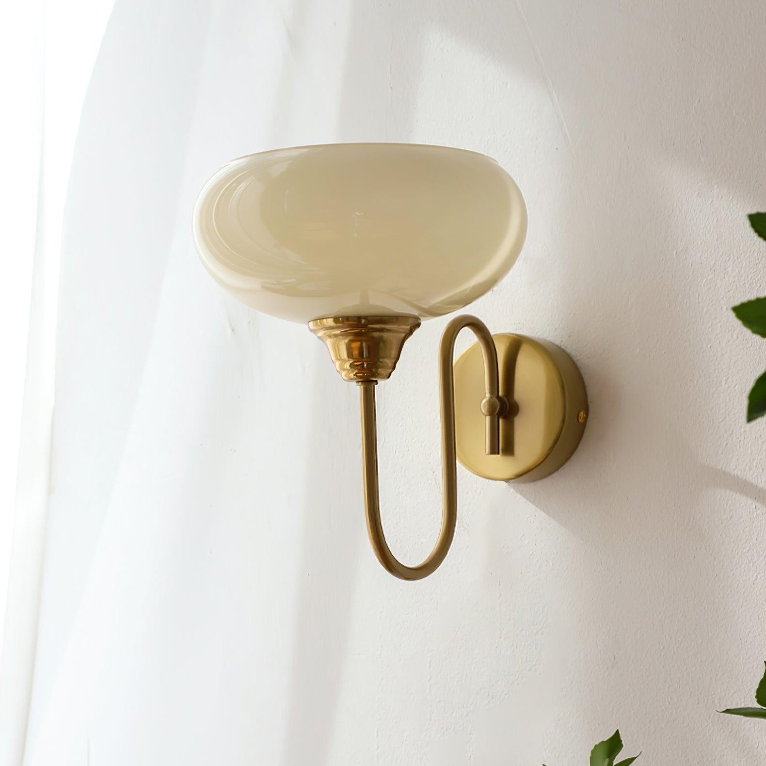 Bauhaus Wind Cream Glazen Kap Metalen Gebogen Paal Wandlamp HL958