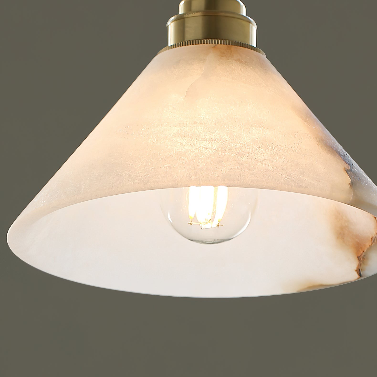 Conische messing albasten hanglamp HL2978