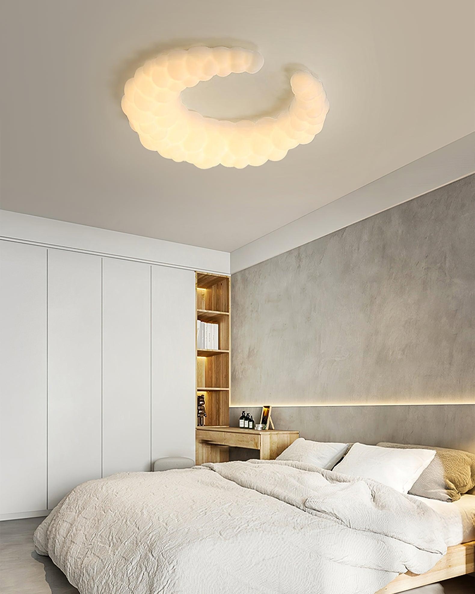 Crèmekleurige maanplafondlamp HL364