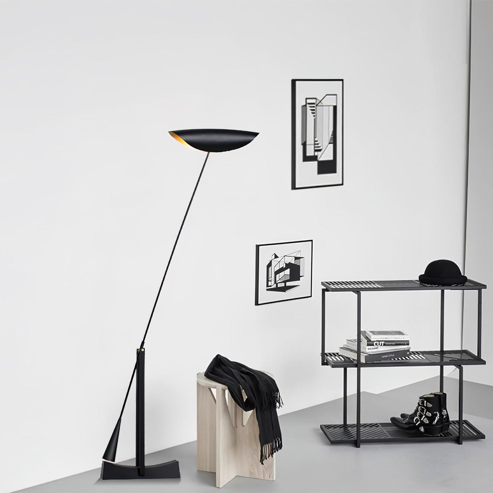 Nordic Creative Inclined Metalen Vloerlamp HL823