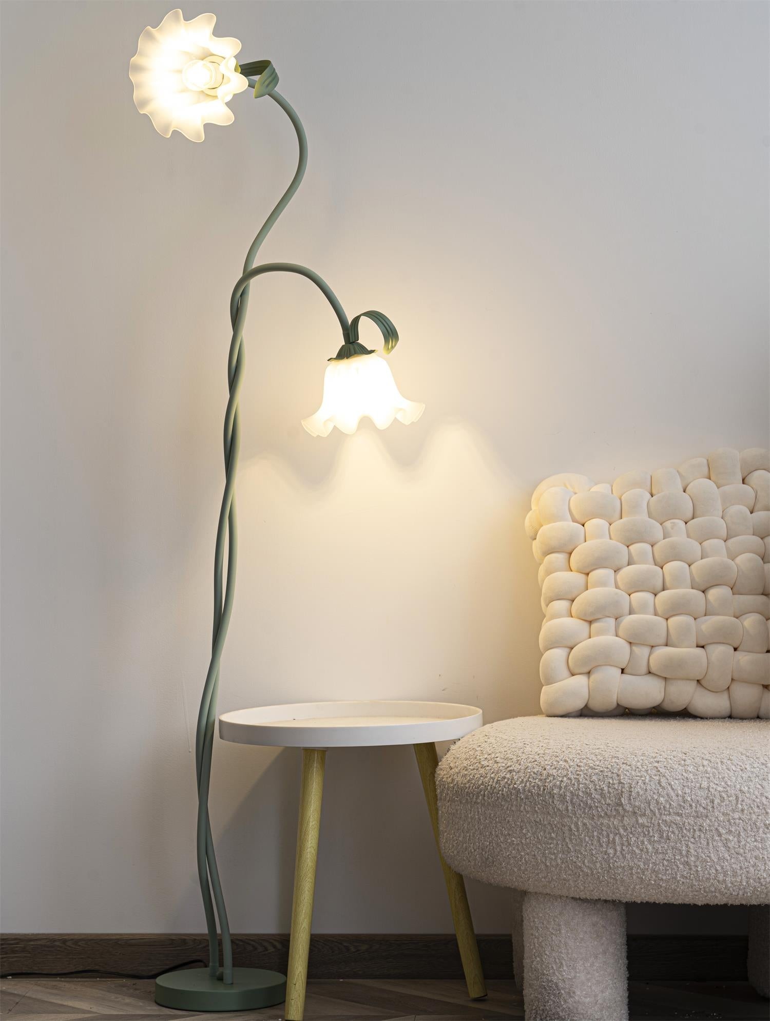 Creatieve multi-kops wikkelbloemvormige vloerlamp HL403