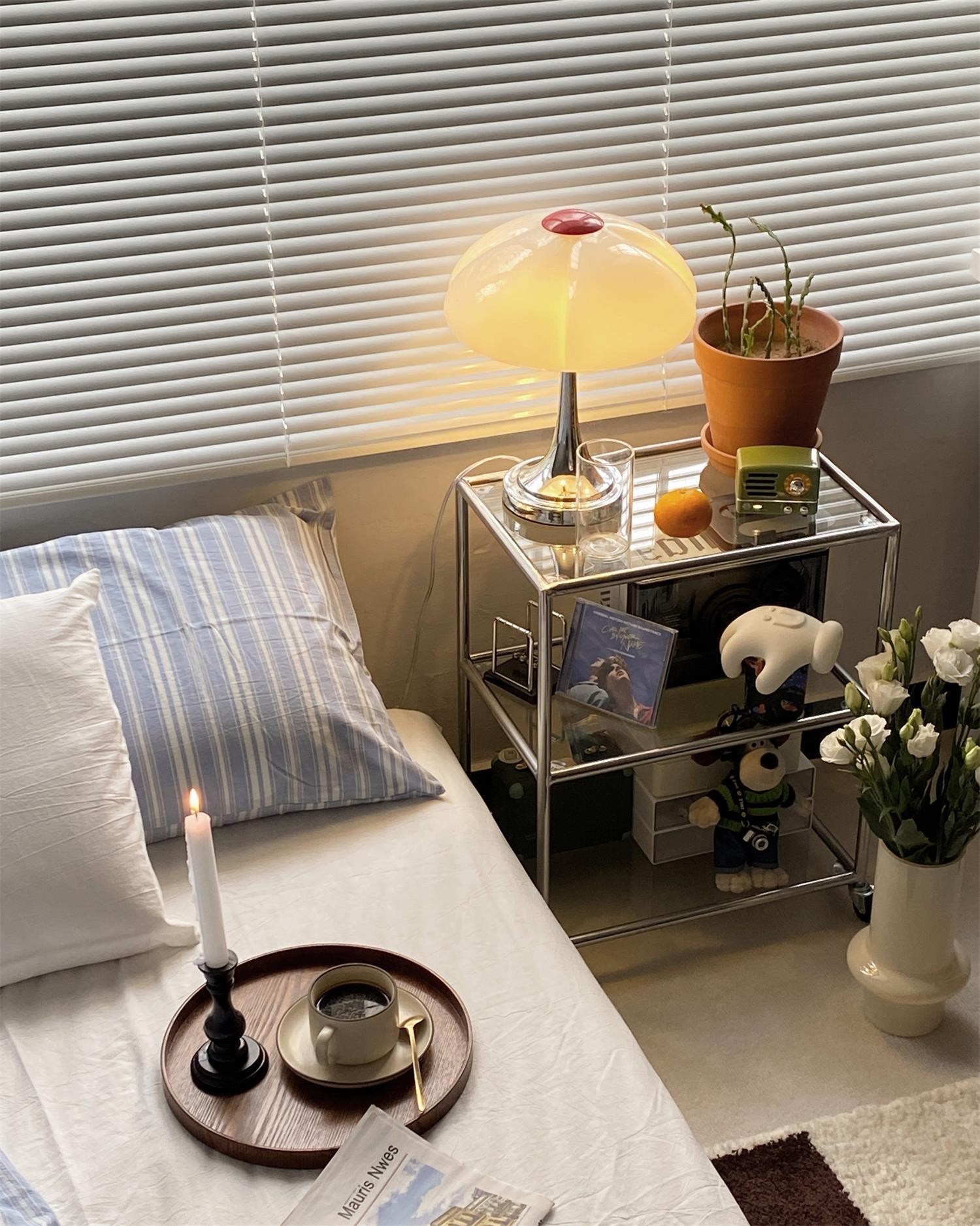 Crèmekleurige glazen paddestoel tafellamp HL883