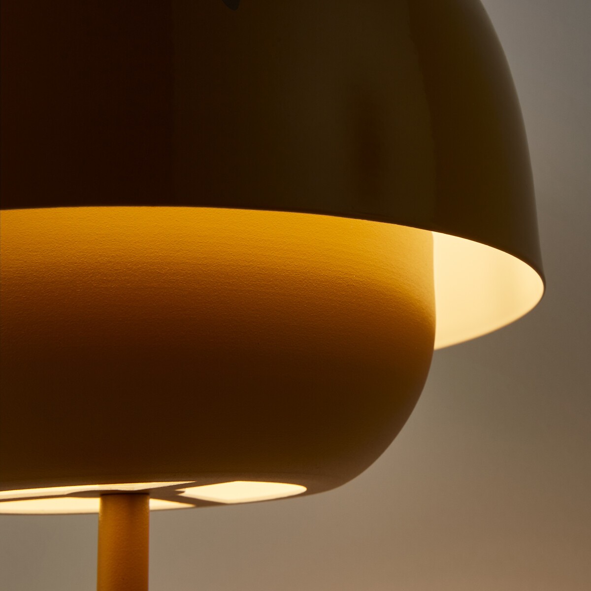 Clinco Tafellamp met Ronde Kap - Moderne Metalen Sfeerlamp voor Bureau en Nachtkastje HL1776