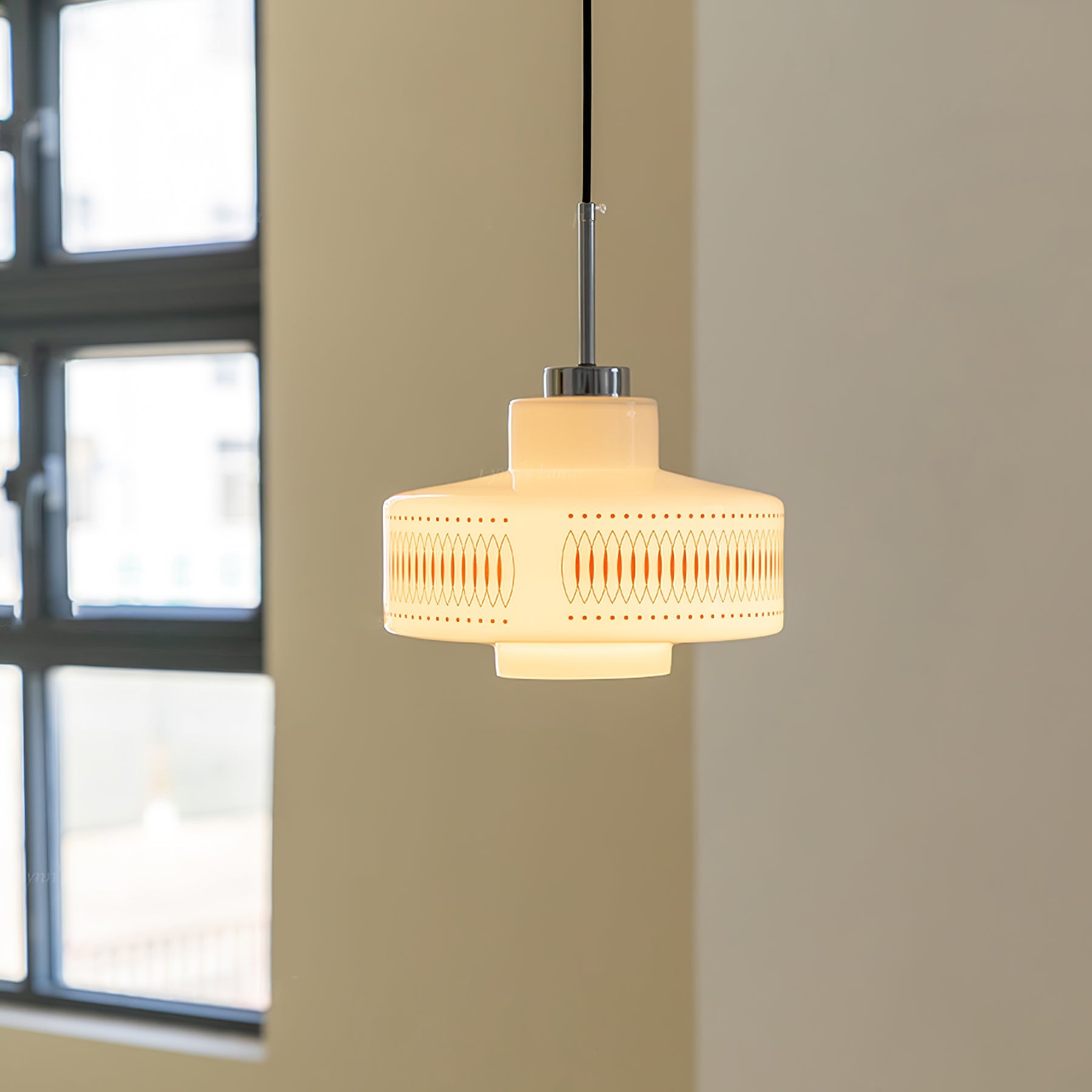 Moderne glazen hanglamp in de vorm van een kalebas HL354