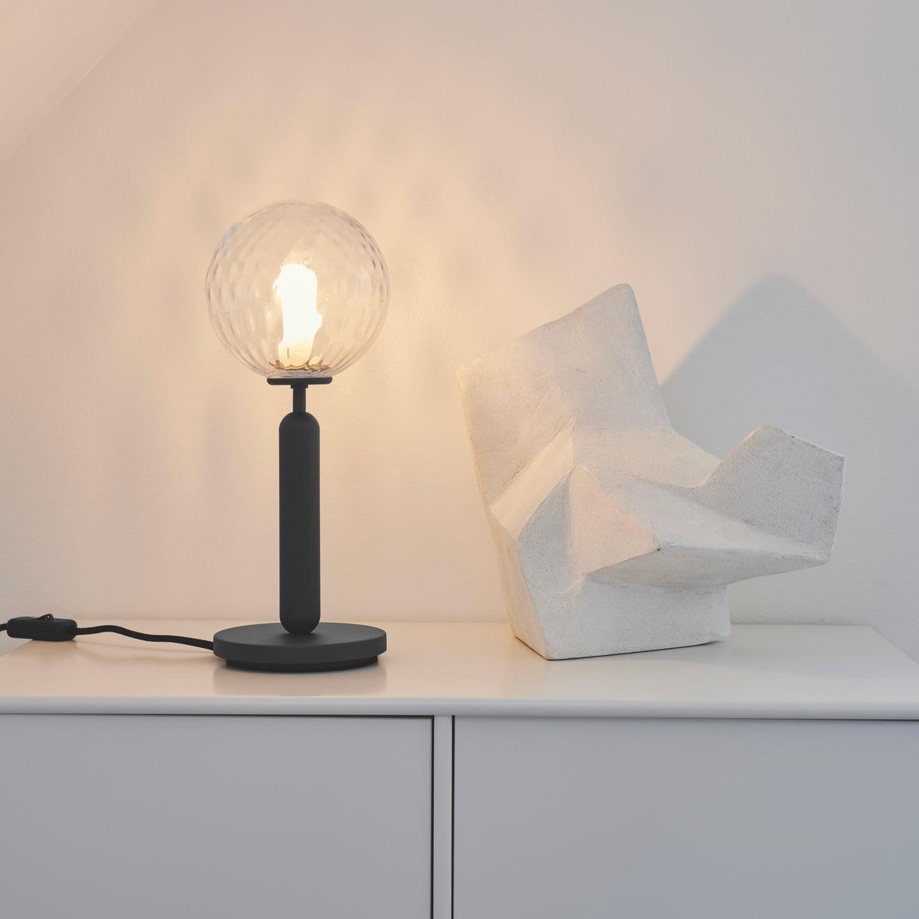 Sferische stijlvolle glazen inductie tafellamp HL711