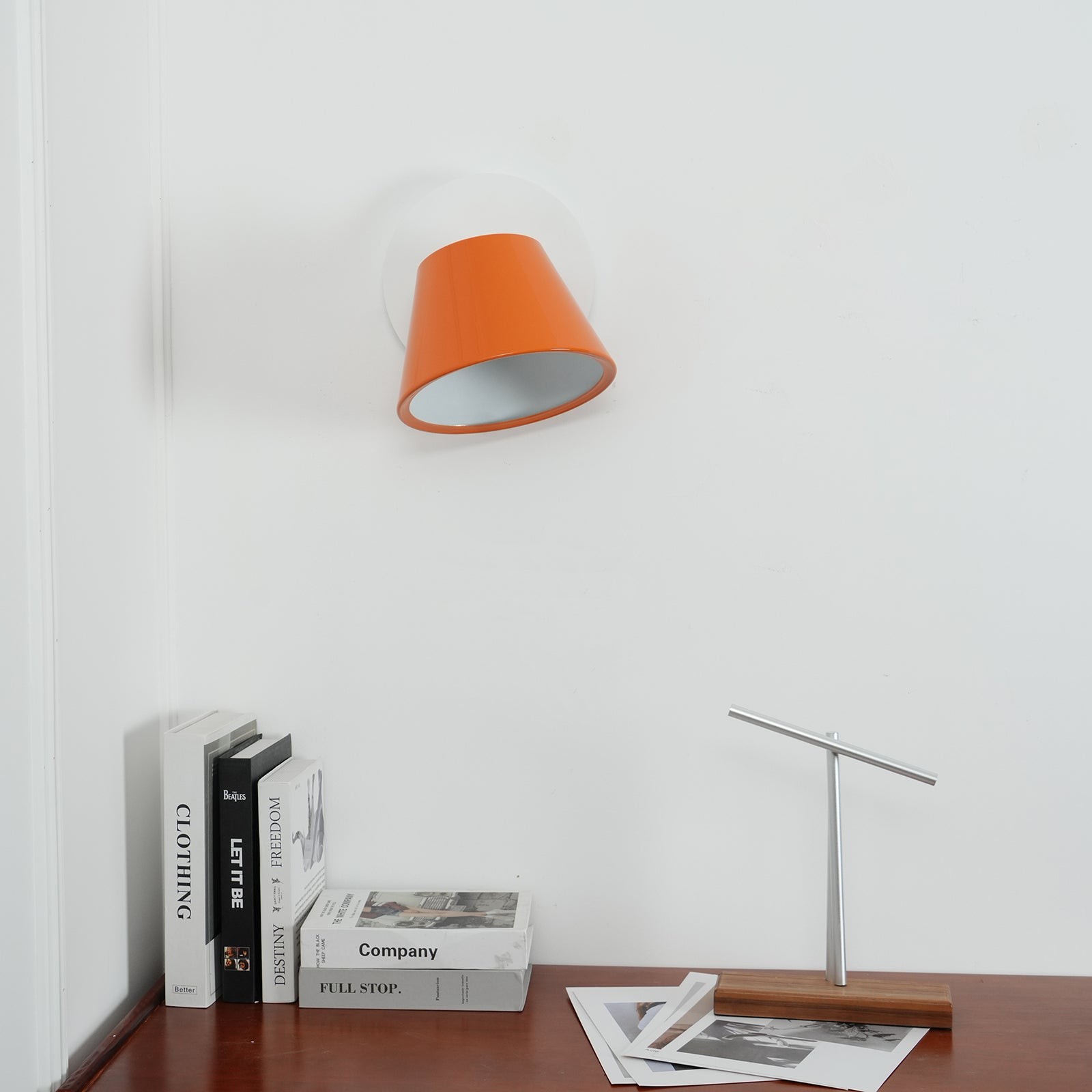 Eenvoudige leeslamp voor aan het bed in de slaapkamer HL478