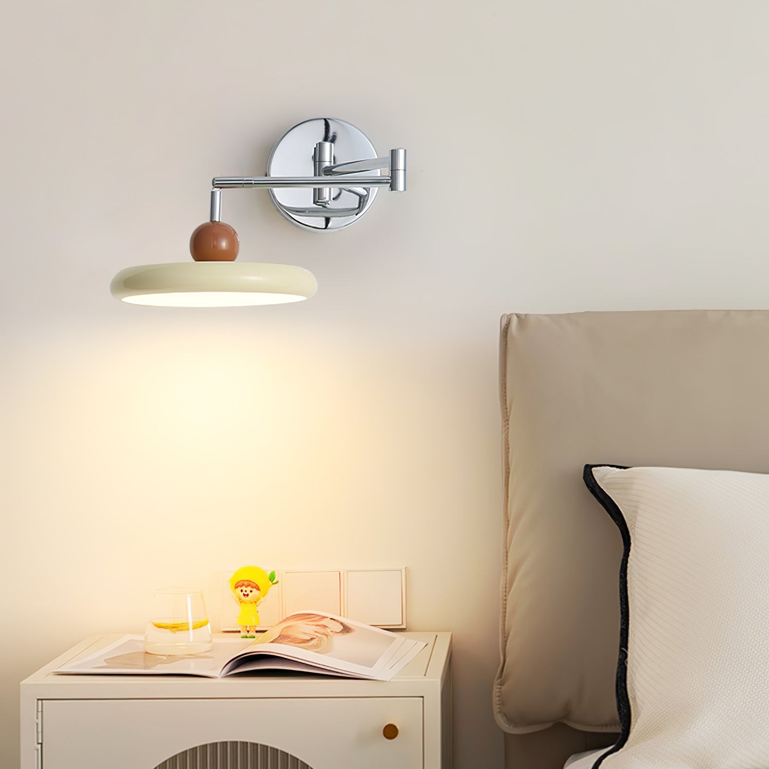 Creatieve crèmekleurige stijl draaibare wandlamp met zwenkarm HL609