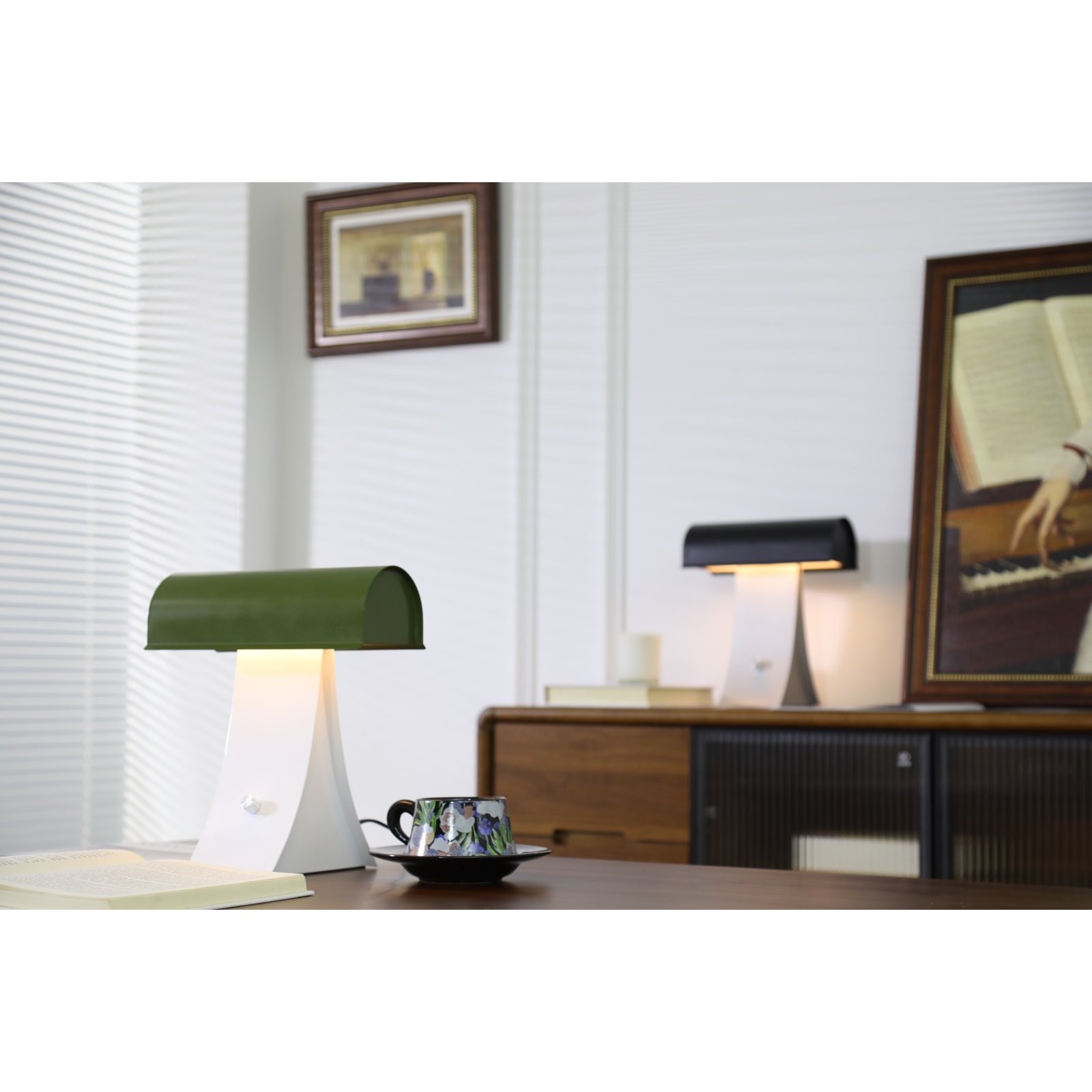 Archief tafellamp HL3251